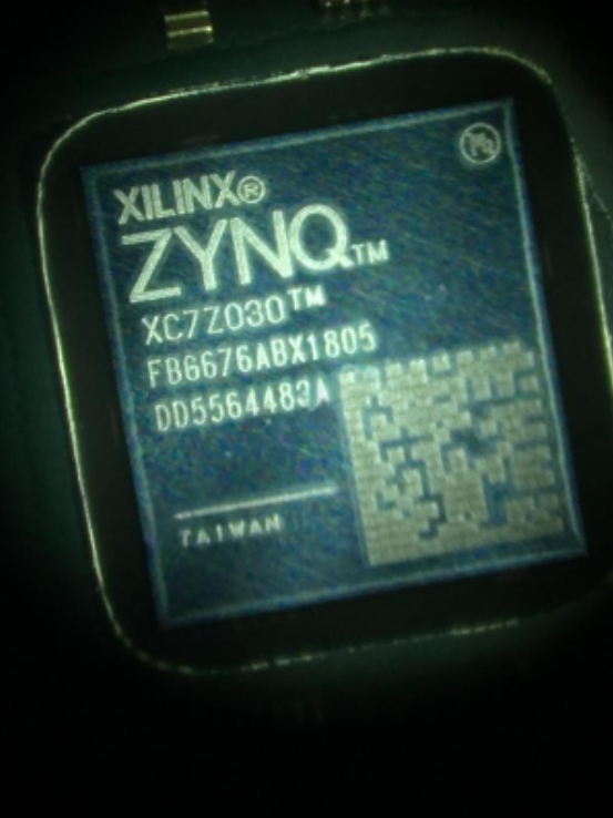 XC7Z030-1FBG676I